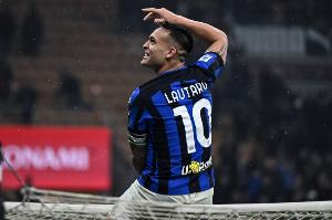 开云-劳塔罗在欧冠累计已打进19球，在阿根廷球员中并列第六