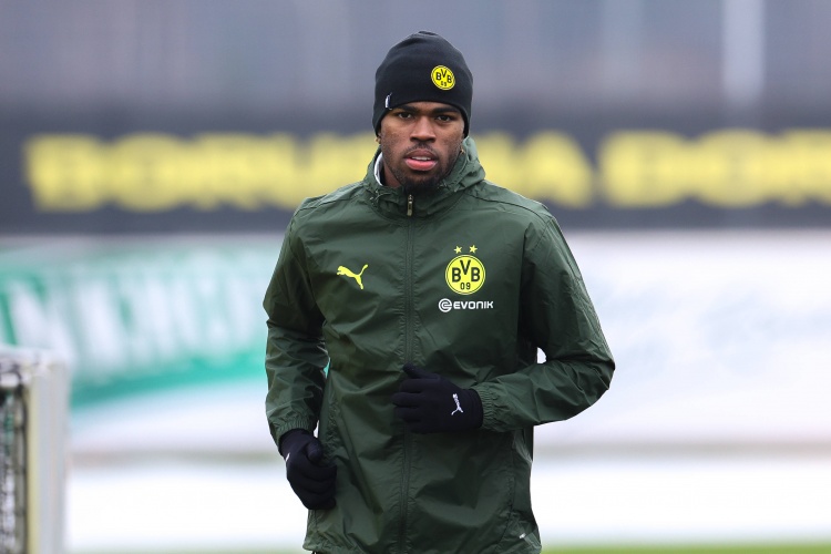 开云体育APP下载-楚克乌梅卡将以2000万欧元加盟多特，安塞尔米诺租借交易同步达成