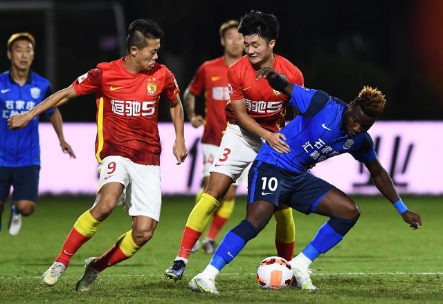 开云体育官网-对手被罚分广州队保级再现曙光 德比战将成生死战