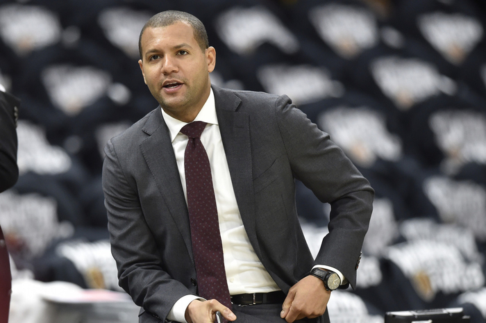 开云体育APP下载-骑士老鹰爵士三方交易，谁是赢家，谁是输家？|选秀权|鲍尔|投篮|克利夫兰骑士队|亚特兰大老鹰队_新浪体育_新浪新闻