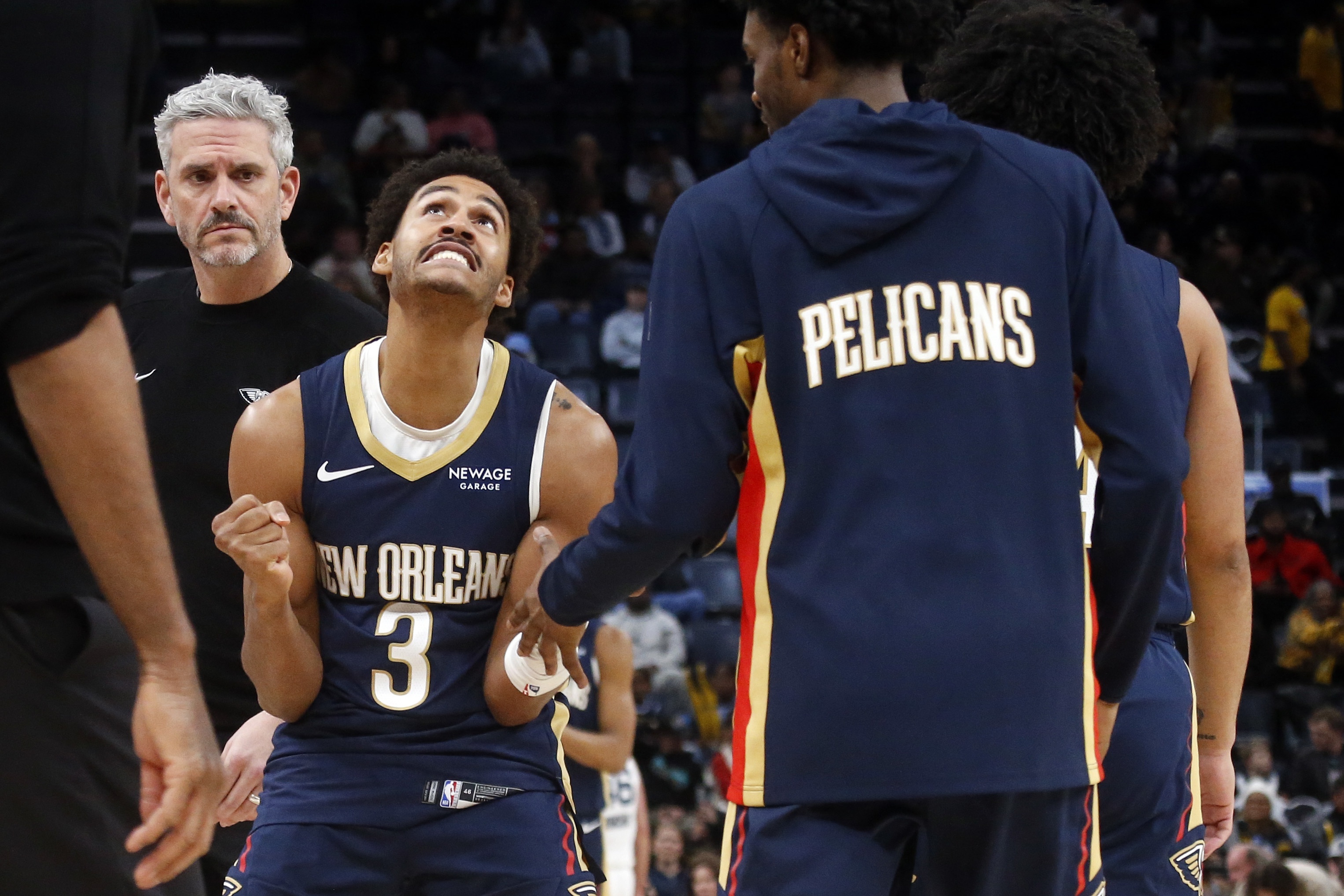 对攻大战！鹈鹕与爵士全场共出手210次 单队出手数均超100次